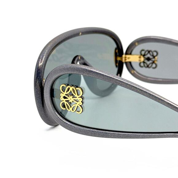 New, LOEWE Sunglasses LW40108I 05X Authentic